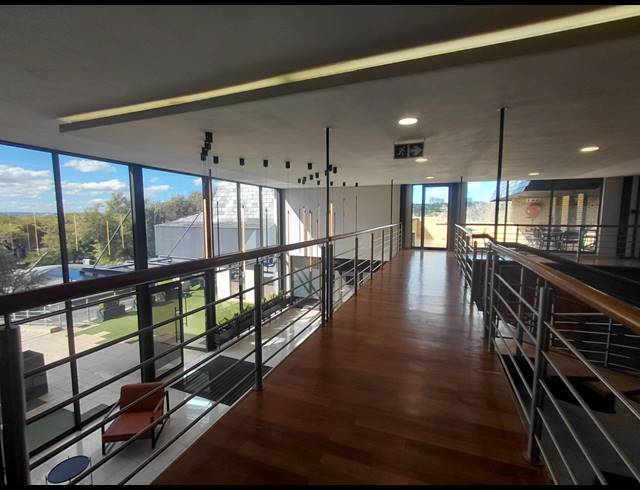 149M² OFFICE TO LET IN HURLINGHAM